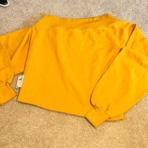 FREE PEOPLE sweatshirt